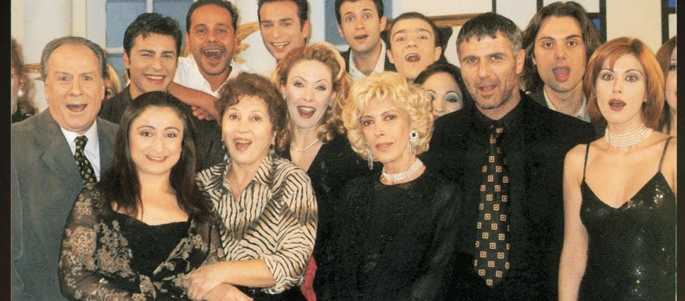 Ηθοποιός των «Δυο Ξένων» ξεσπάει: «Είναι μίζεροι, είναι μαλ…ες»